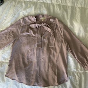 Mauve/Pink blouse. Size M/L